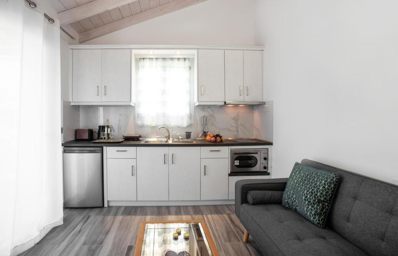 Antonis Apartments Касиопи Екстериор снимка