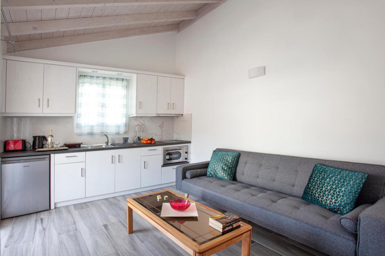 Antonis Apartments Касиопи Екстериор снимка