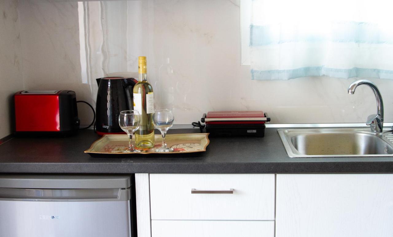 Antonis Apartments Касиопи Екстериор снимка