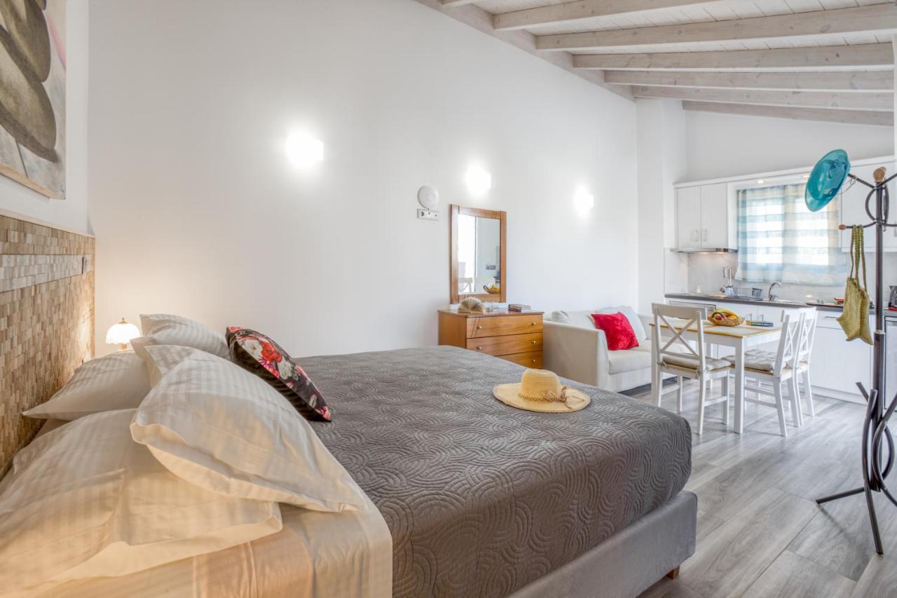 Antonis Apartments Касиопи Екстериор снимка
